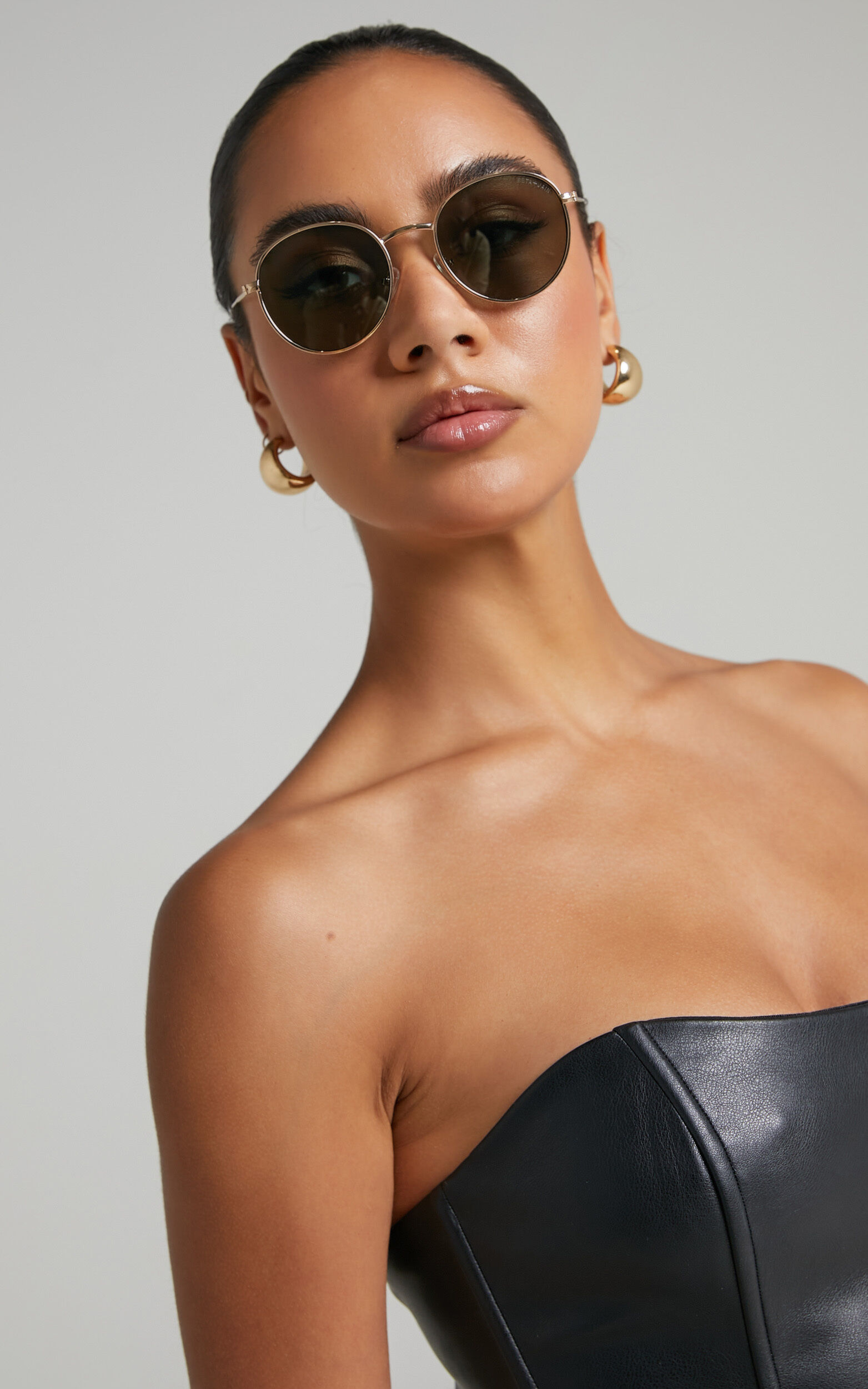 Molly sunglasses 2025