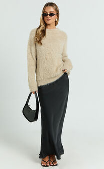 Joena Jumper - Fluffly Knit Jumper in Neutral