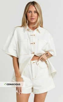 Rhianna Shorts - Mid Waist Recycled Denim Shorts in Ecru with Contrast Tobacco Stitch