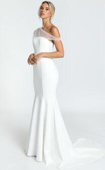 Put A Ring On It Gown - Asymmetric Mesh Shoulder Mermaid Gown in White