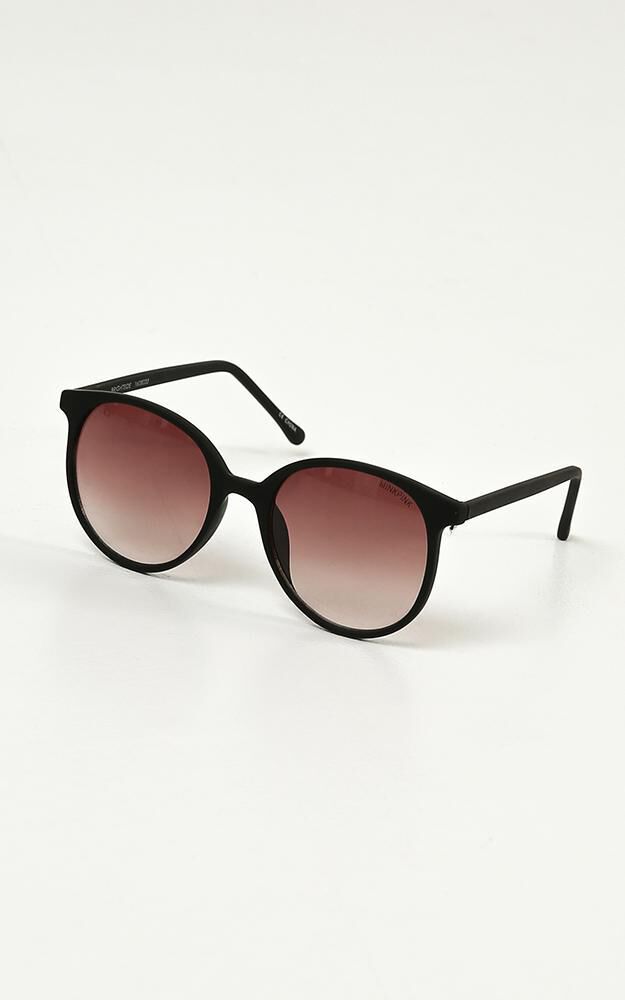 Mink top pink sunnies
