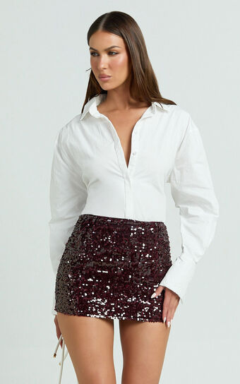 Lindy Mini Skirt - Low Rise Sequin Skirt in Wine