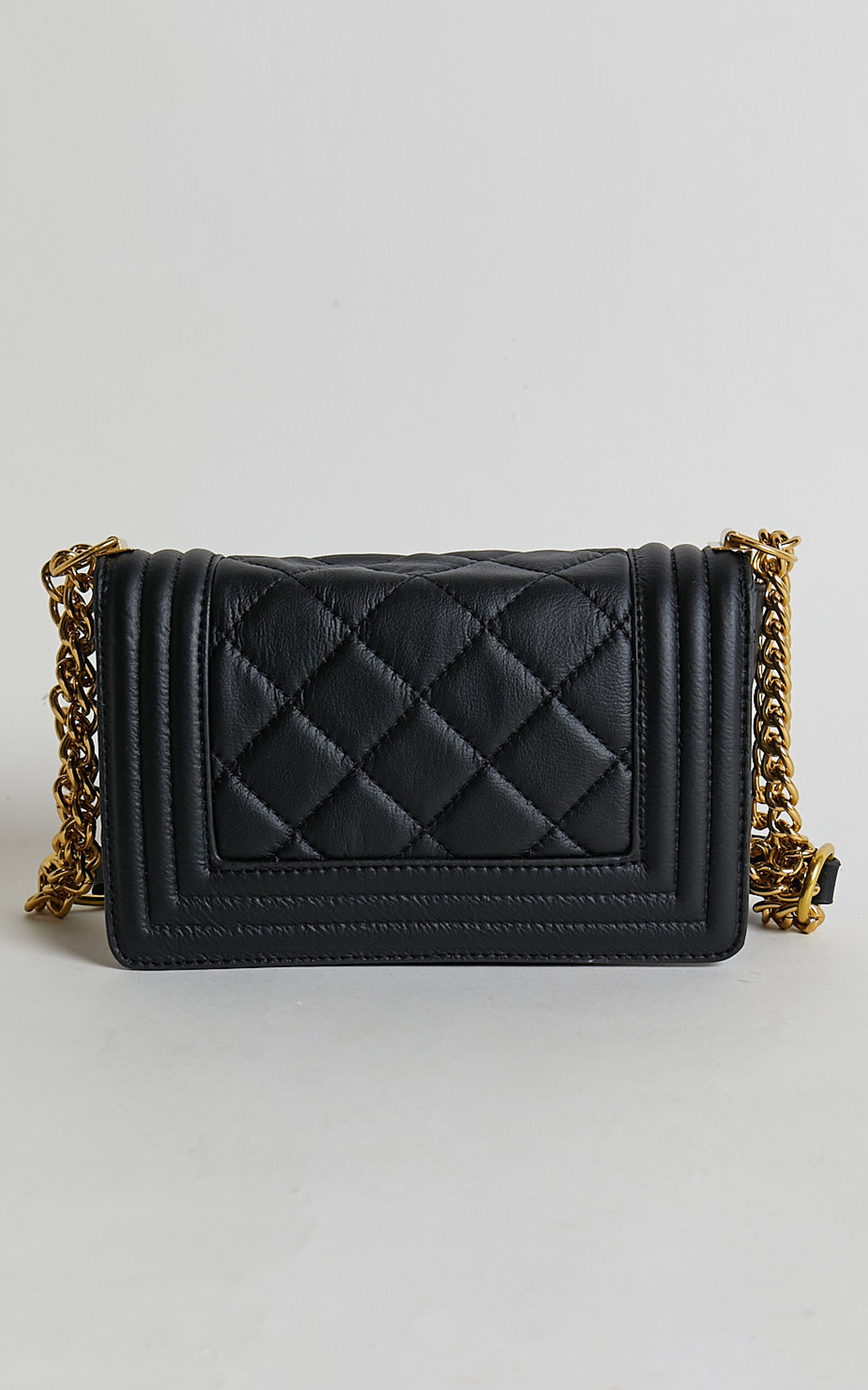 Hamptons Quilted Cross Body Bag in Black | Showpo USA