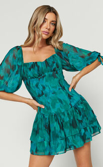 Clabelle Mini Dress - Puff Sleeve Tiered Ruffle Hem Sweetheart Dress in Emerald Blur Floral