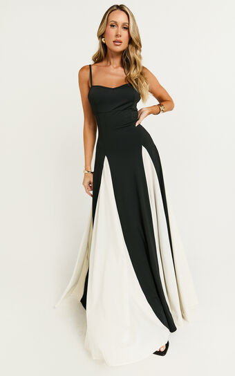 Rima Maxi Dress - Contrast Detail A-line Maxi Dress in Black