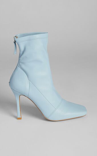 Therapy - Yasmeen Boots in Powder Blue