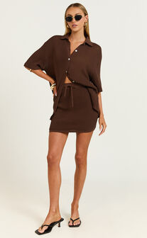 Tristan Top - Crochet Knit Button Through Collared Shirt in Chocolate