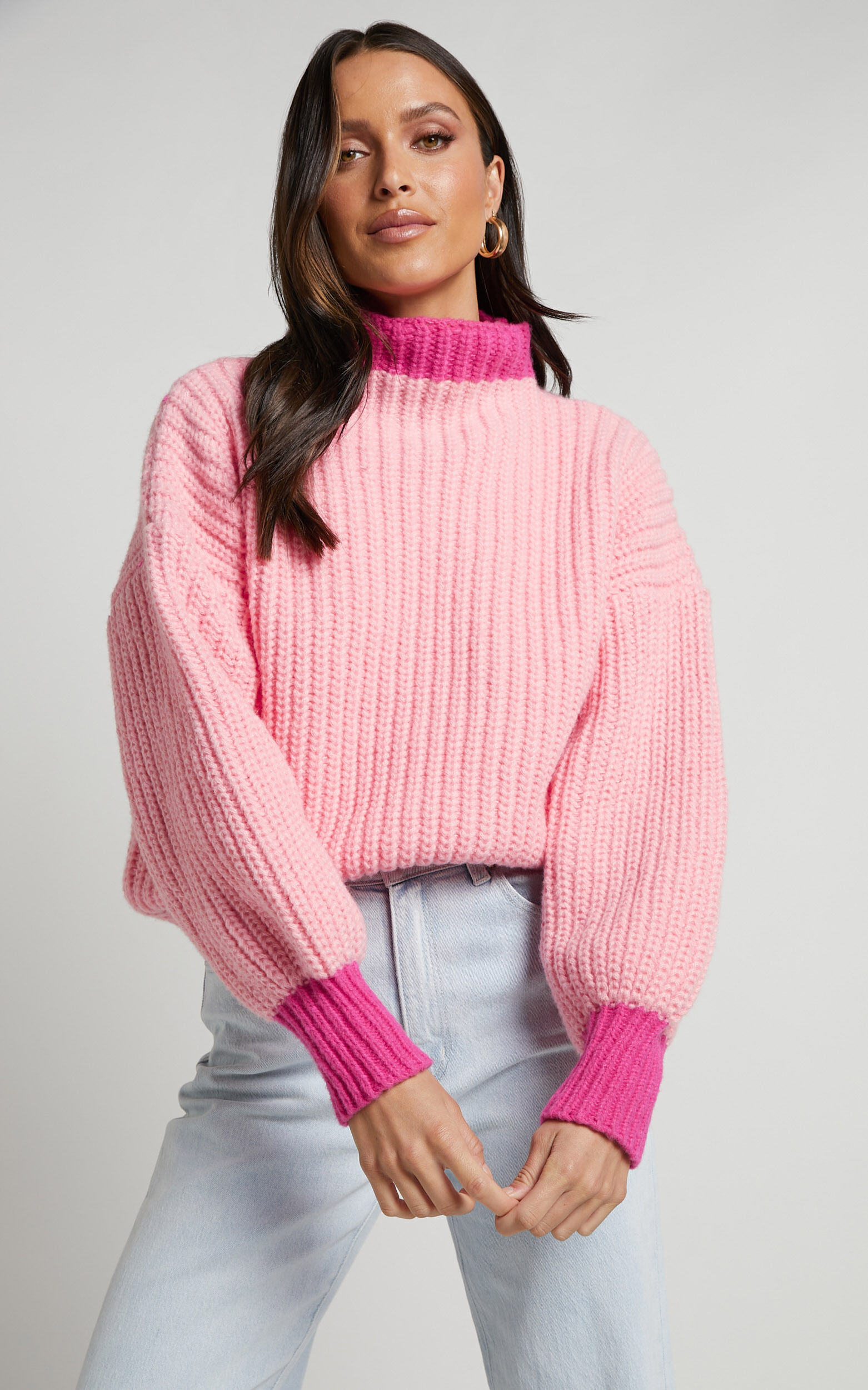 Moises Jumper Colour Block Bishop Sleeve Knit Jumper in Pink