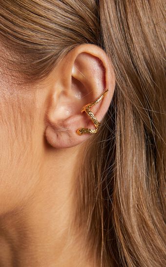Talia Ear Cuff in Gold