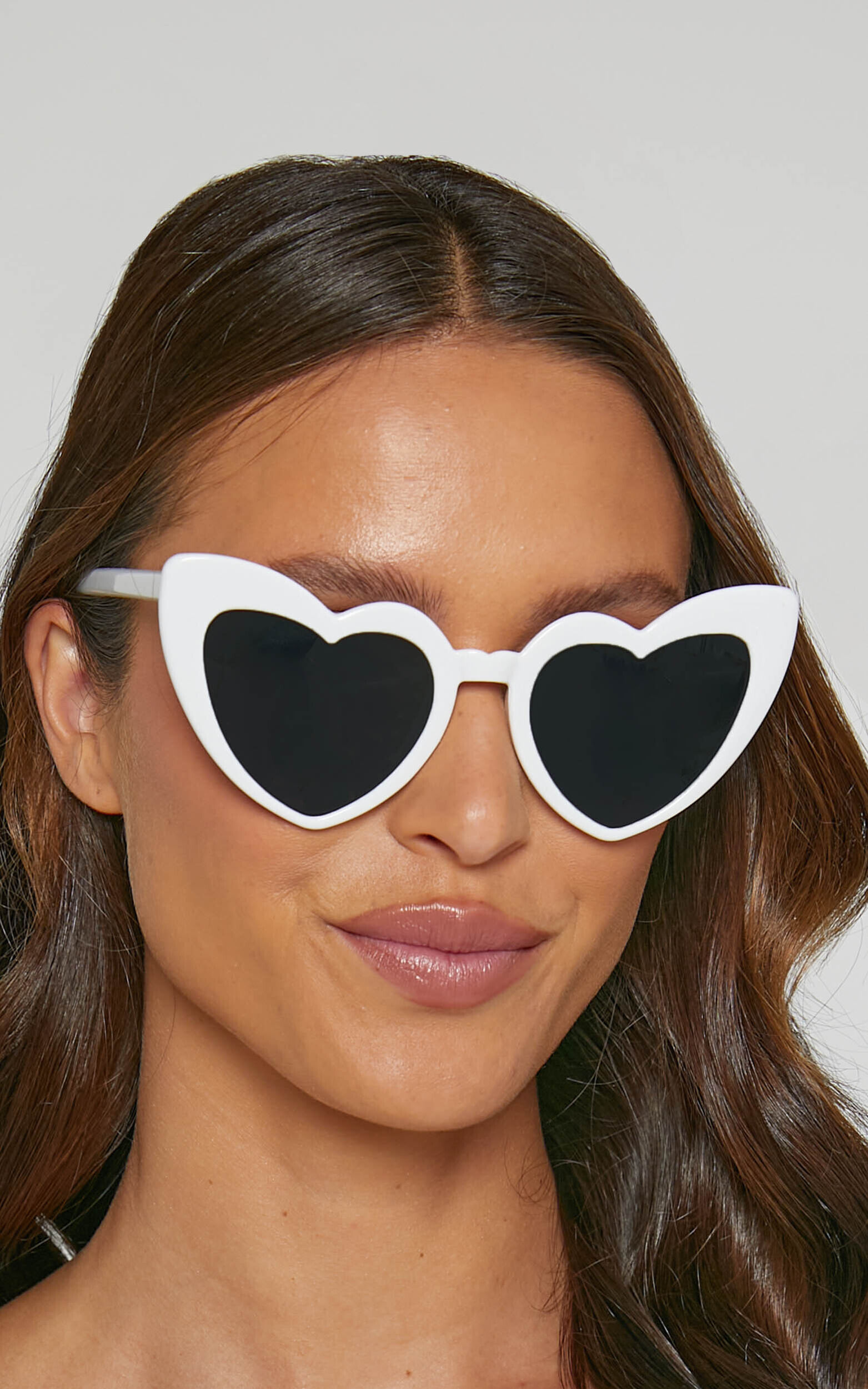Isobel Heart Sunglasses in White - NoSize, WHT1