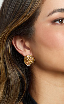 Liora Flower Stud Earrings in Gold