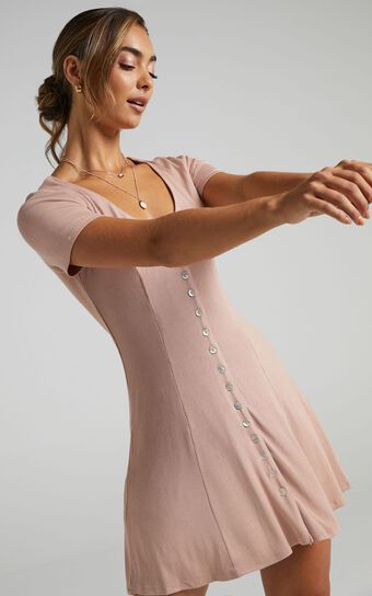 Changing Winds Dress In Blush