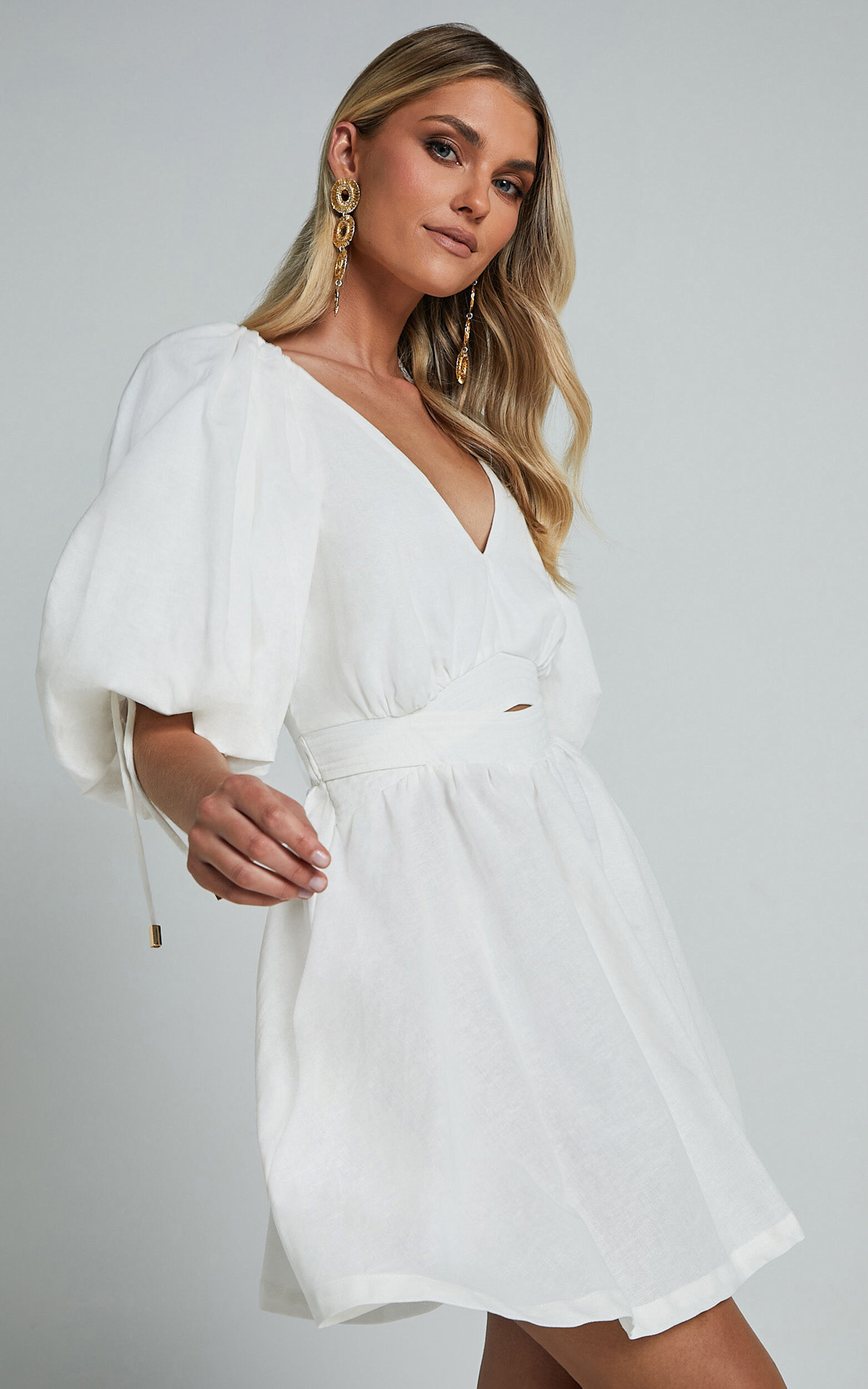 Amalie The Label - Movida Linen Blend Balloon Sleeve Crossover Band ...