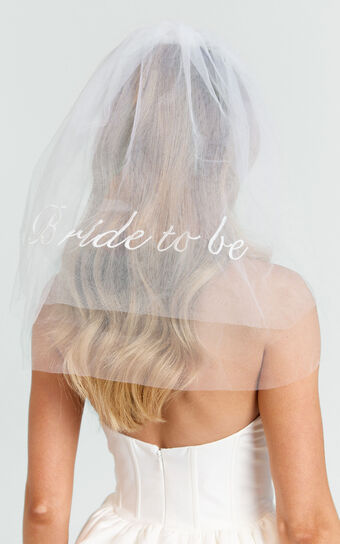 Gwyneth Veil - Bride To Be Tulle Veil in White