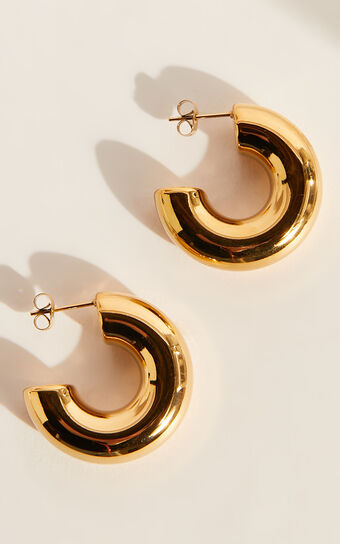 Lola Chunky Half Hoop Earrings in Gold