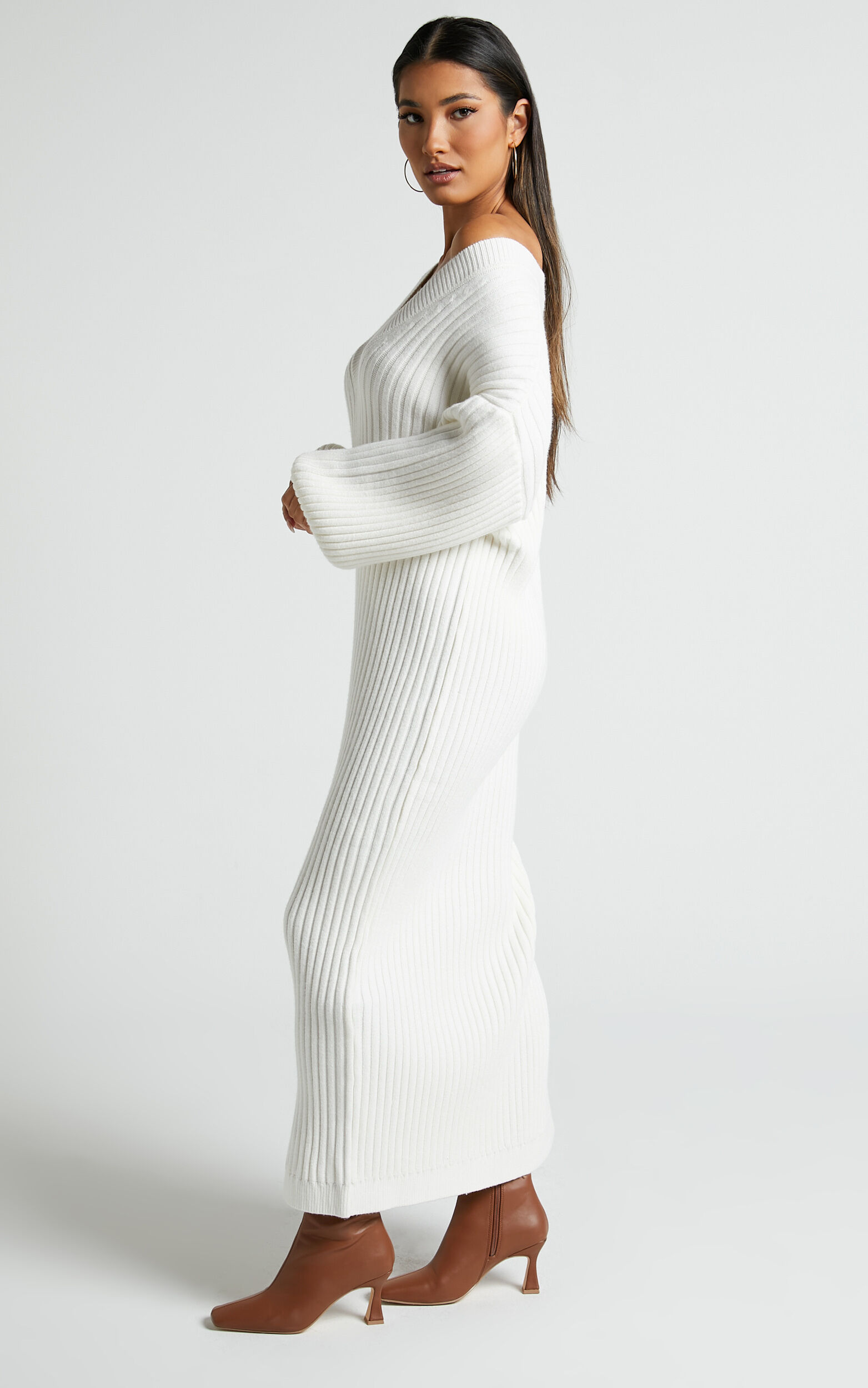 Kartia Midi Dress - V Neck Knit Dress in Off White