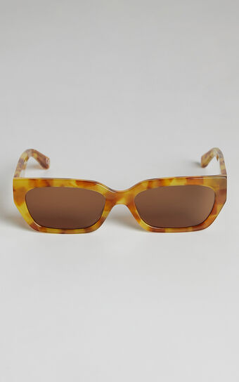 Luv Lou - The Gigi Sunglasses in Sepia Tort