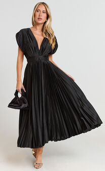 Della Midi Dress - Plunge Neck Short Sleeve Pleated Dress in Black