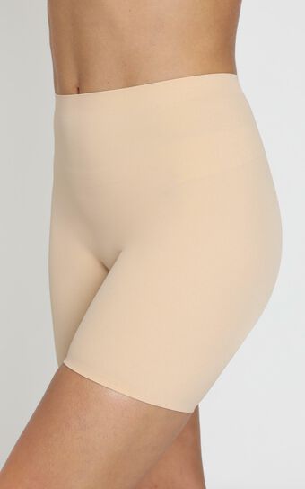 Seamless Shaping Shorts - Light Control In Nude