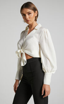 Lafiel Shirt - Collared Long Sleeve Button Up Shirt in Ivory