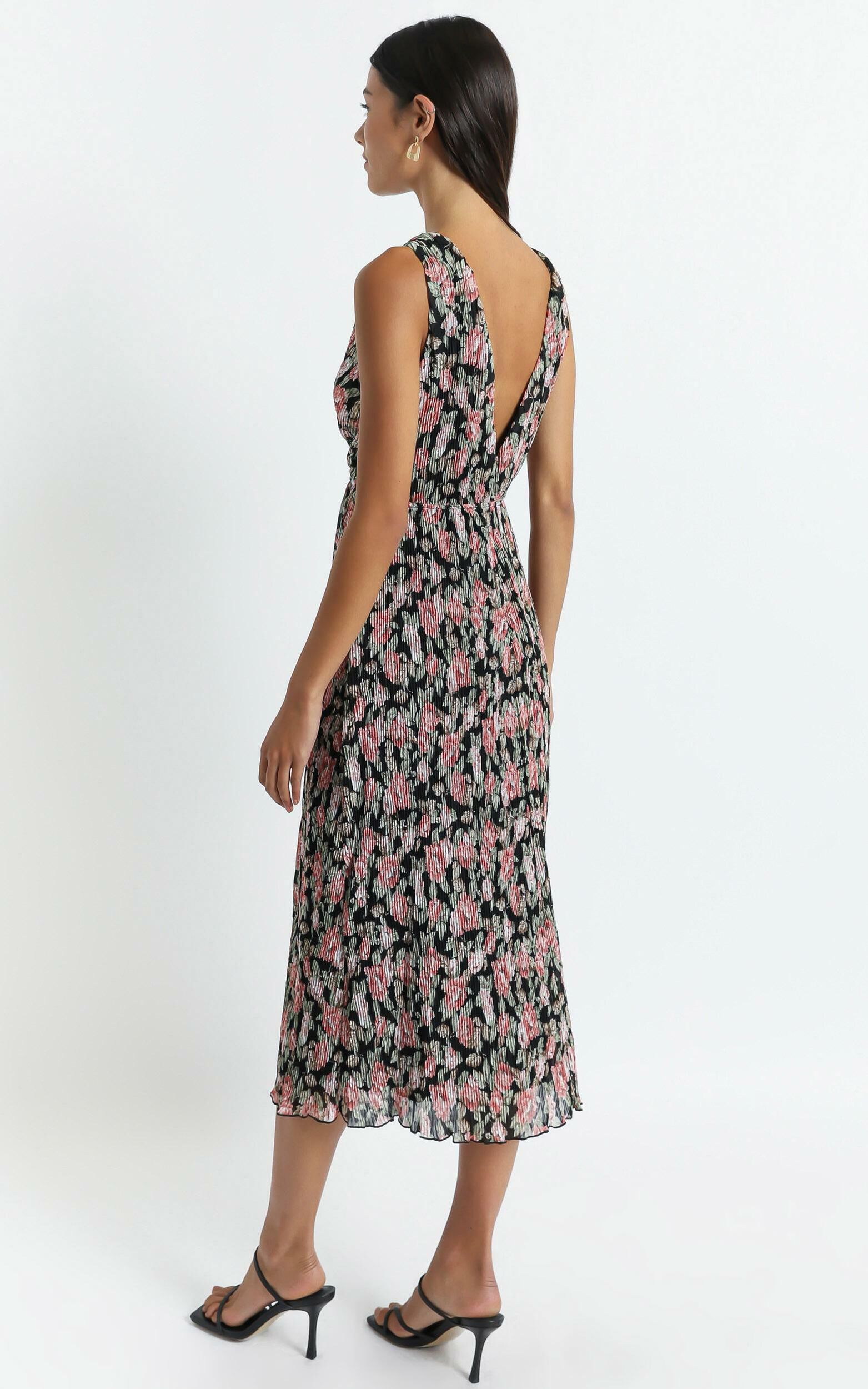 Amelia Midi Dress in Pleated Rose Floral | Showpo USA