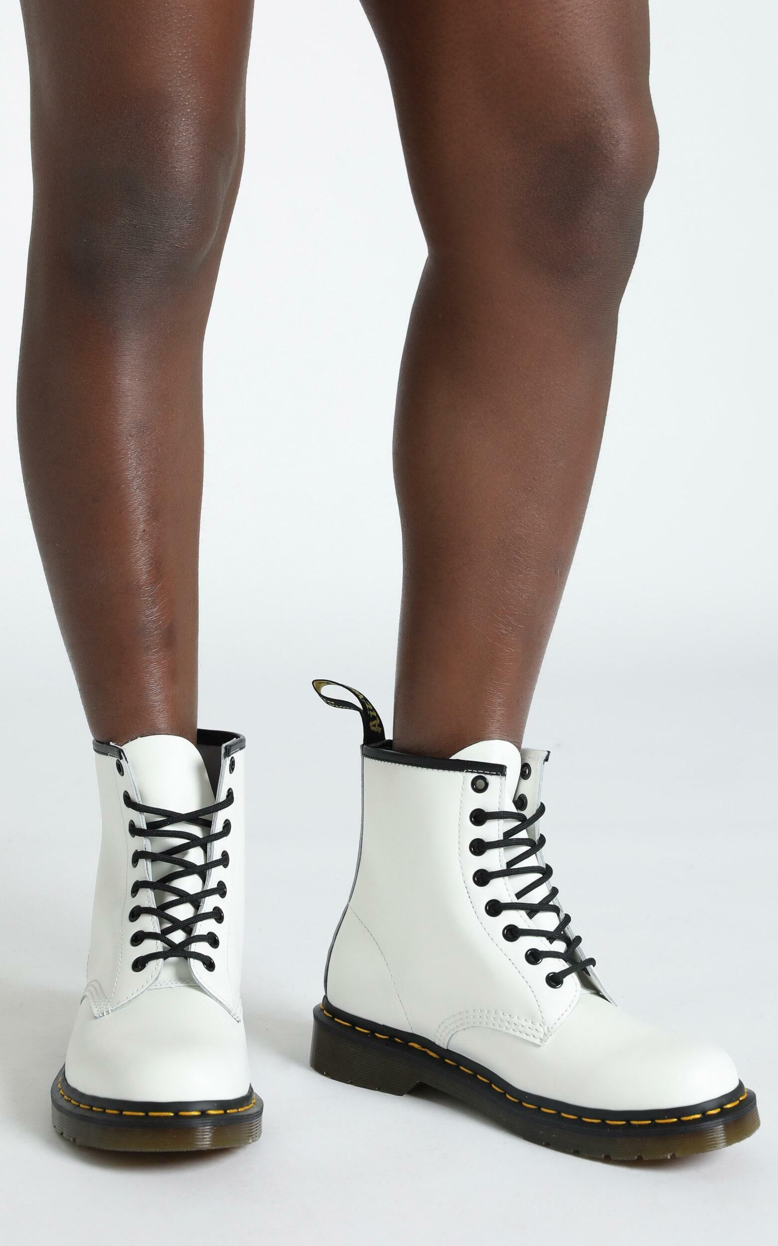 1460 smooth sales white doc martens