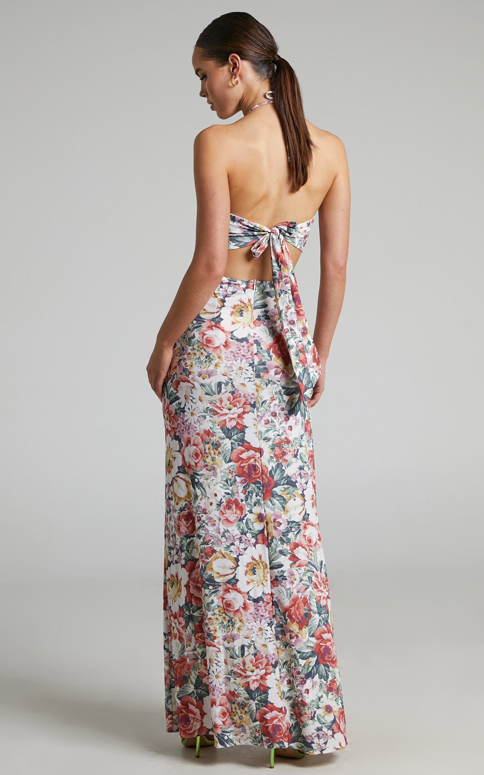 Alenka Halter Neck Ruched Centre Maxi Dress in Heritage Floral | Showpo