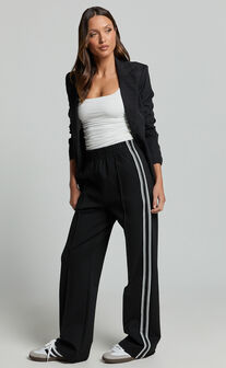 Aleona Pants - Mid Rise Relaxed Straight Pants in Black