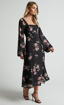 Tionna Dress - Long Sleeve Midi Dress in Blushing Floral