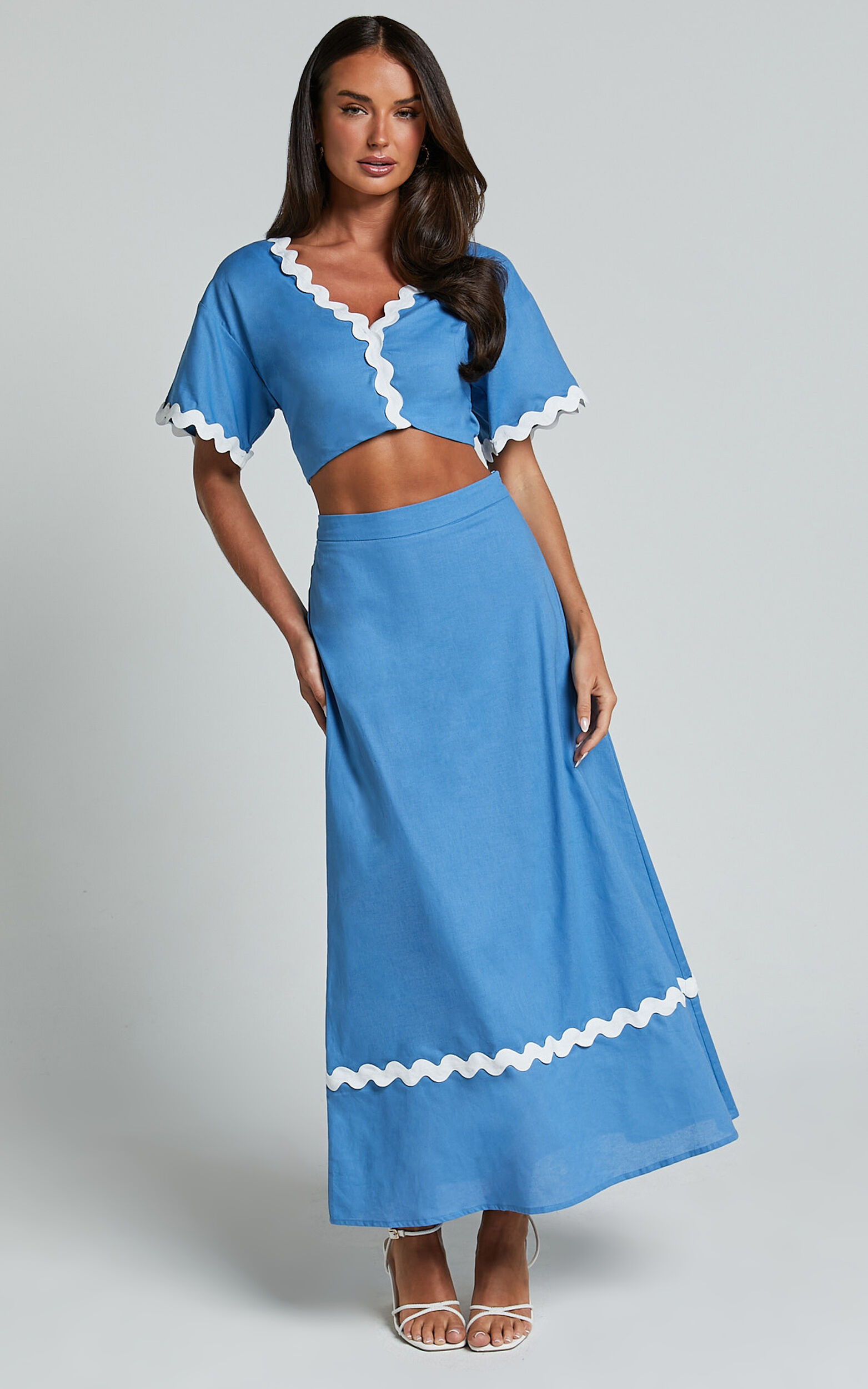 Blythe Two Piece Set - Short Sleeve with Wave Hem A Line Skirt Set in Blue - 06, BLU1