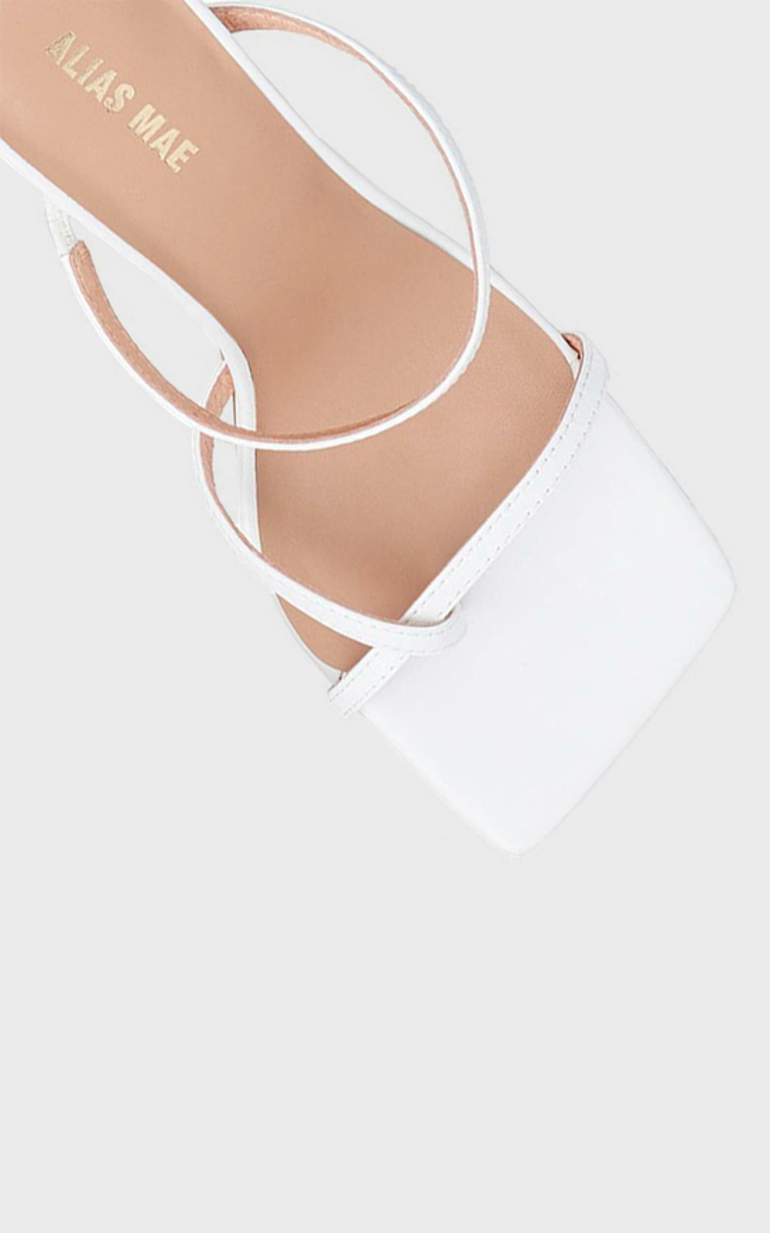 Alias mae white heels hotsell