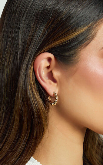 Naomi Earrings - Twisted Hoop Earrings in Gold