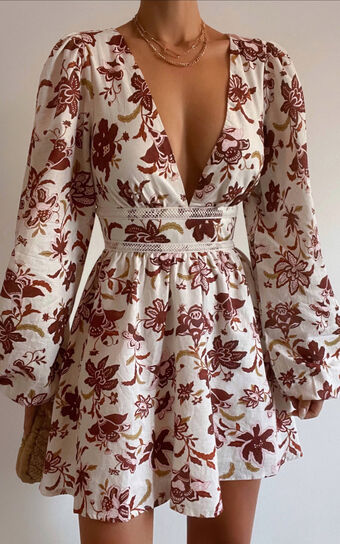 Amalie The Label - Rosabel Linen Blend Long Sleeve Plunge Neck Fit and Flare Mini Dress in Luca print