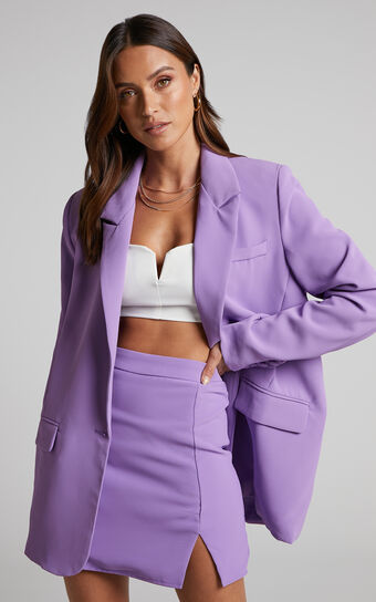 Michelle Blazer - Oversized Plunge Neck Button Up Blazer in Purple