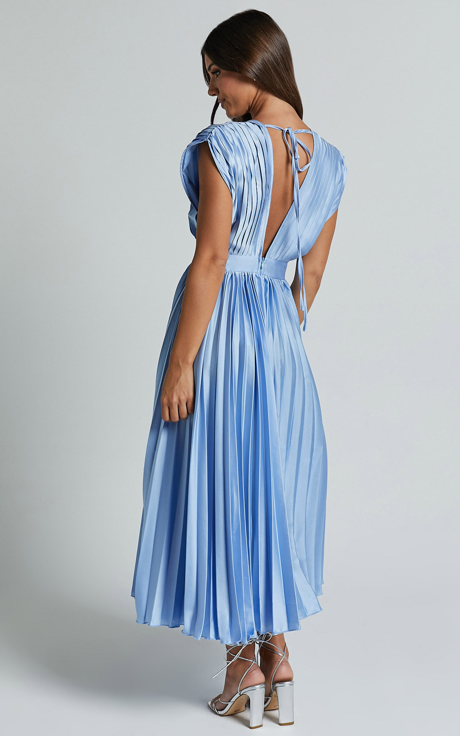 Baby blue clearance short sleeve dress