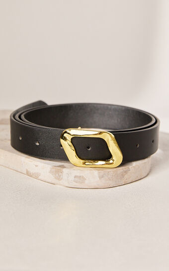 Duffy Belt - Asymmetrical Square Buckle Detail Belt in Black