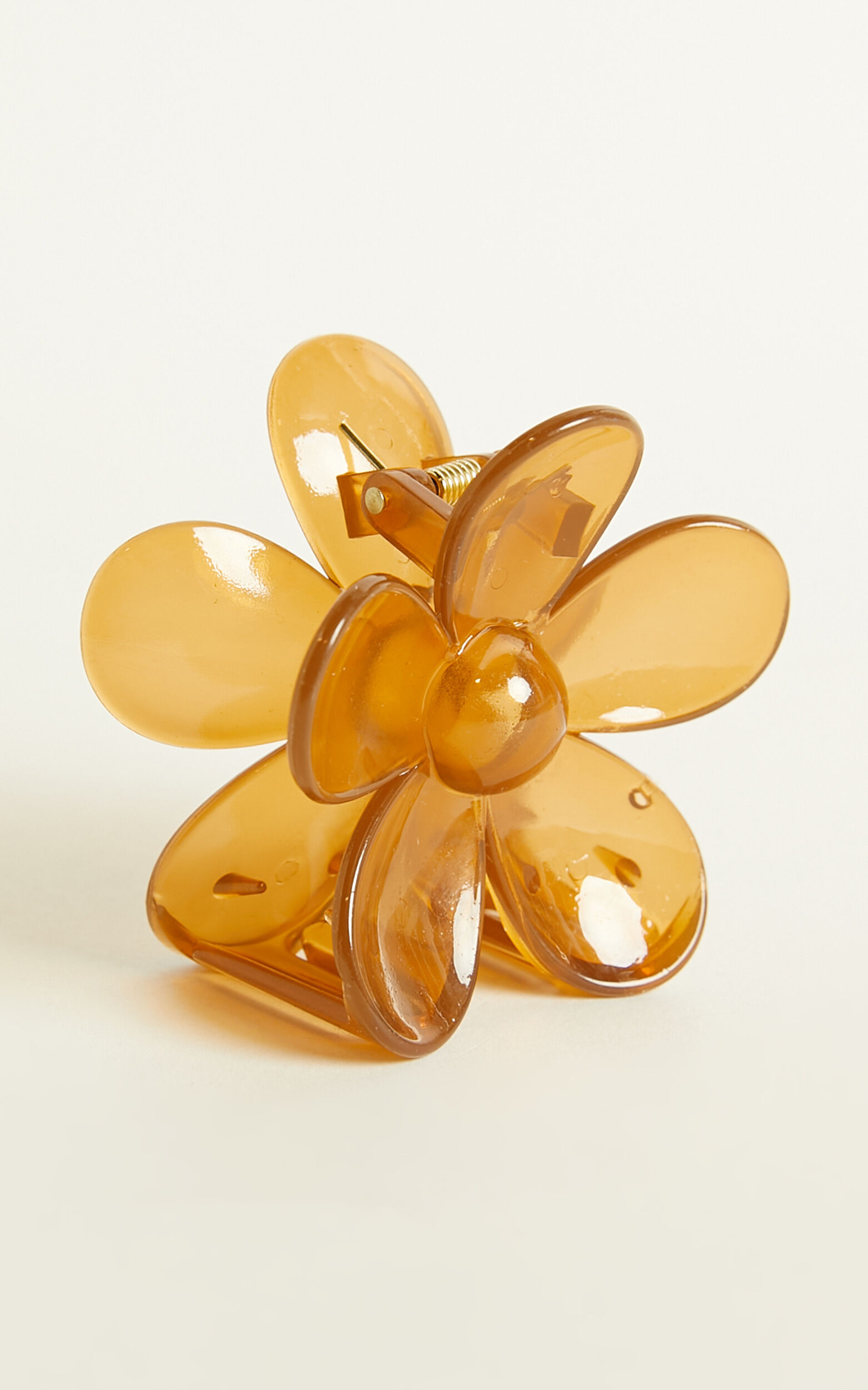 Pia brooches sales