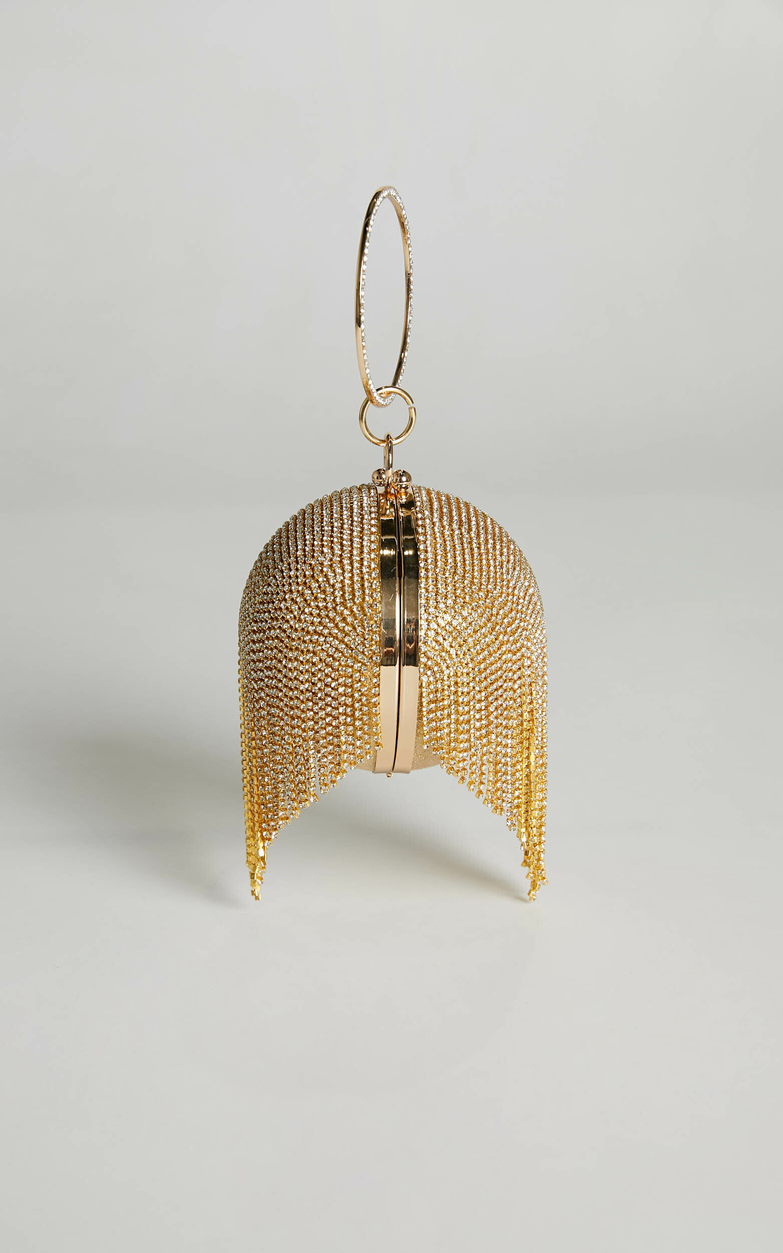 Round gold clutch 2025