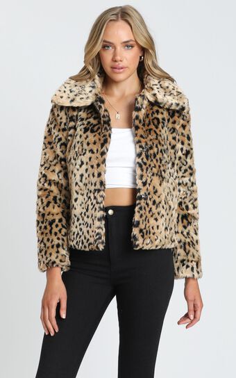 Warm Me Up Faux Fur Jacket in Leopard Print