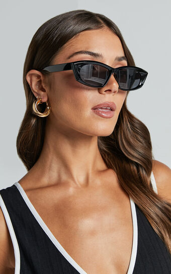 Melville Sunglasses - Rectangle Cat Eye Sunglasses in Black