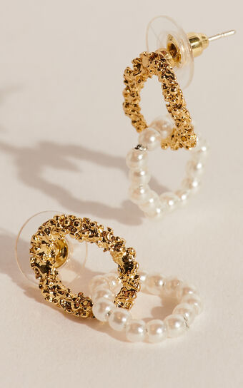 Sharmine Earrings in Gold