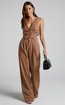 Izara Vest - V Neck Button Up Cropped Vest in Mocha