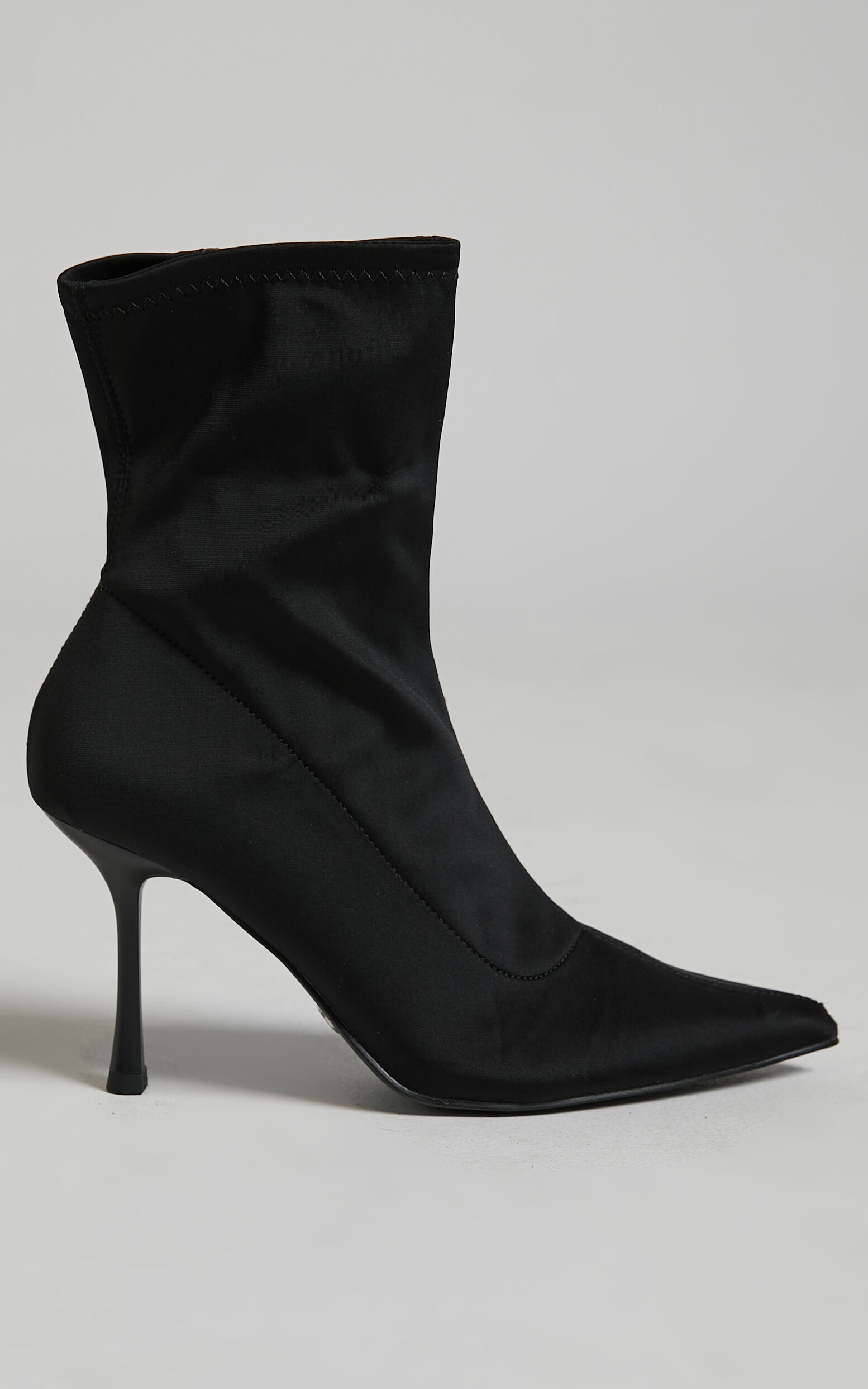 Novo sock boots online
