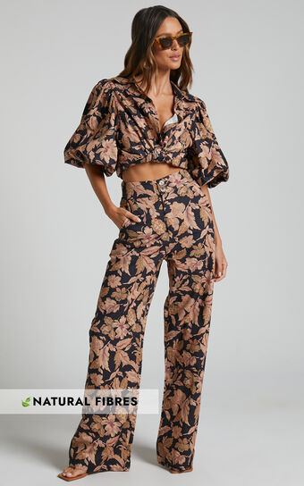 Amalie The Label - Rosabel Linen Blend High Waisted Wide Leg Pants in Kora Print