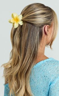 Olga Hair Clip - Flower Claw Clip in Yellow