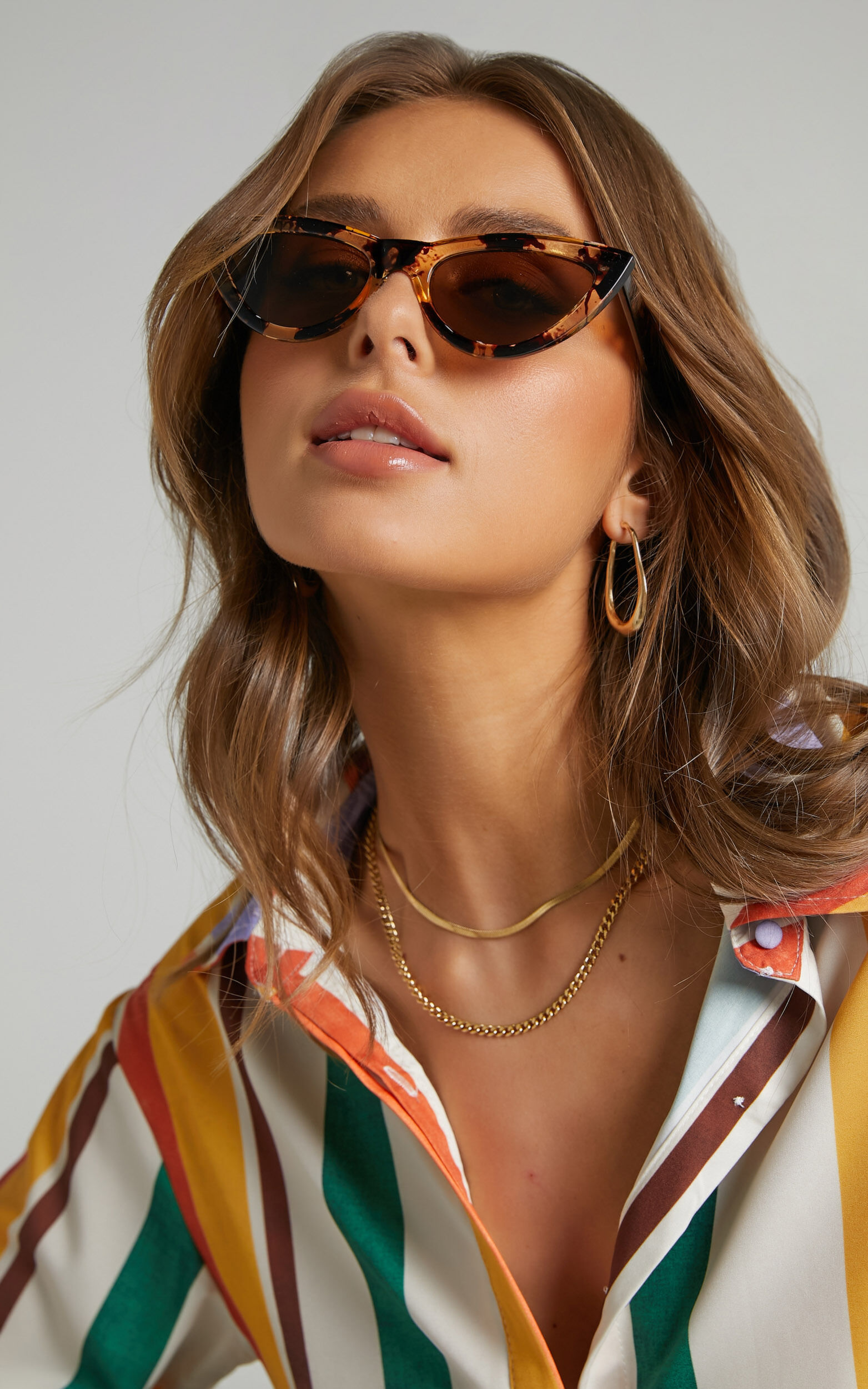 REALITY EYEWEAR KISS KISS SUNGLASSES in Honey Turtle Showpo USA