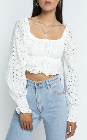 Maceline Embroidery Top in White
