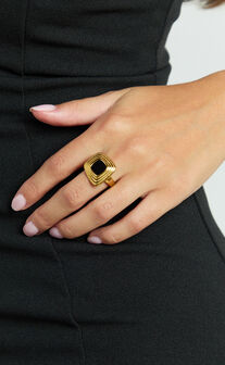 Gena Ring - Square Ring in Gold