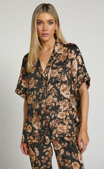 Laila Top - Short Sleeve Button Through Relaxed Shirt in Black Floral