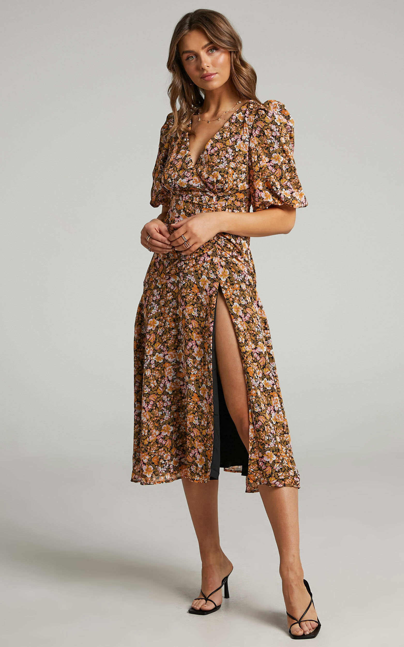 Loree Midi Dress - Puff Sleeve Dress in Black Floral - 04, BLK1